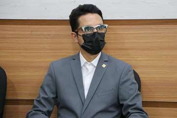 جلسه هیئت رئیسه دانشگاه با حضور معاون آموزشی وزارت بهداشت، درمان و آموزش پزشکی 